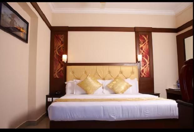Hotel Sahana Castle Standard Room 4