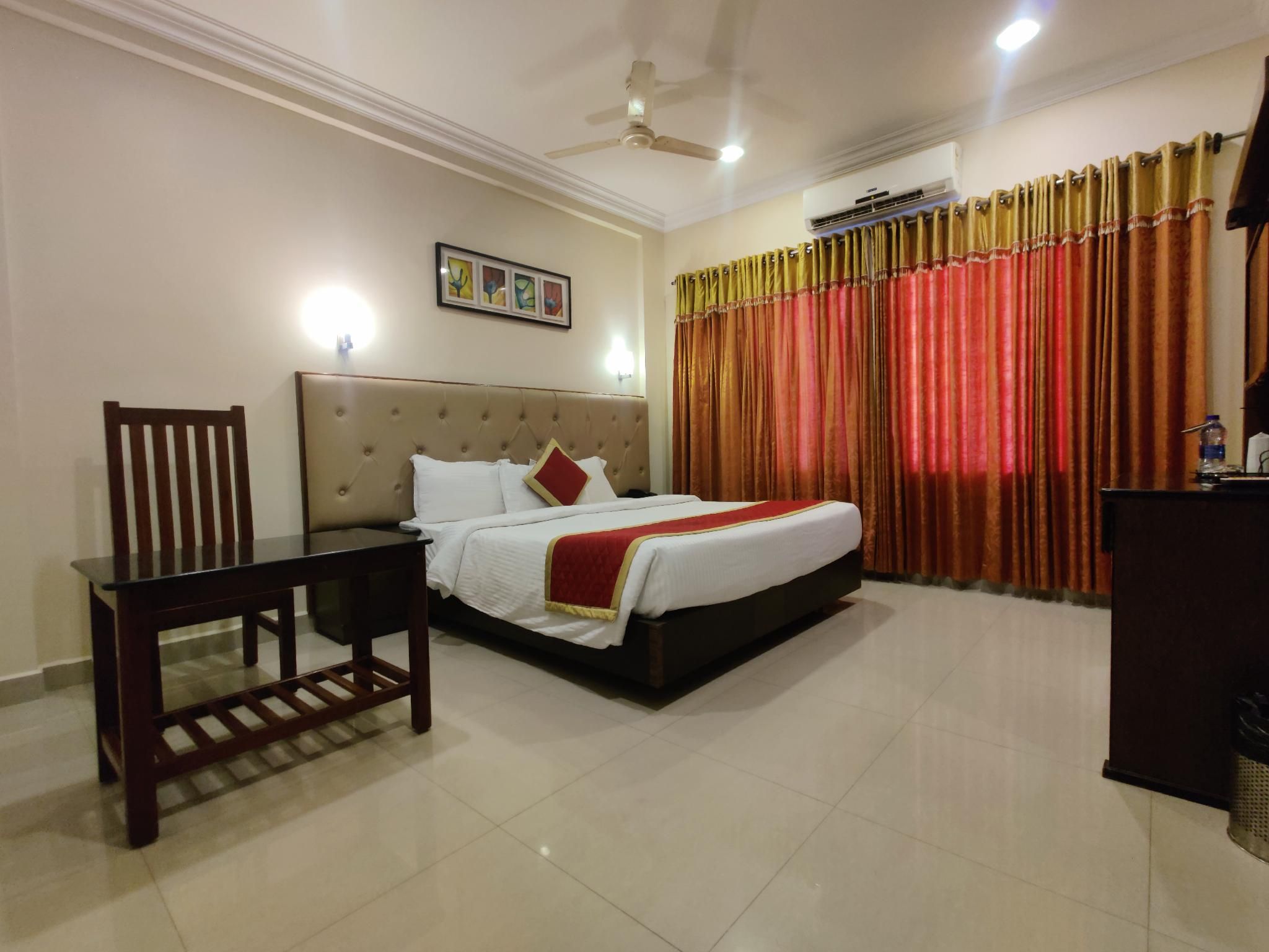 Hotel Sahana Castle Deluxe AC Room 5