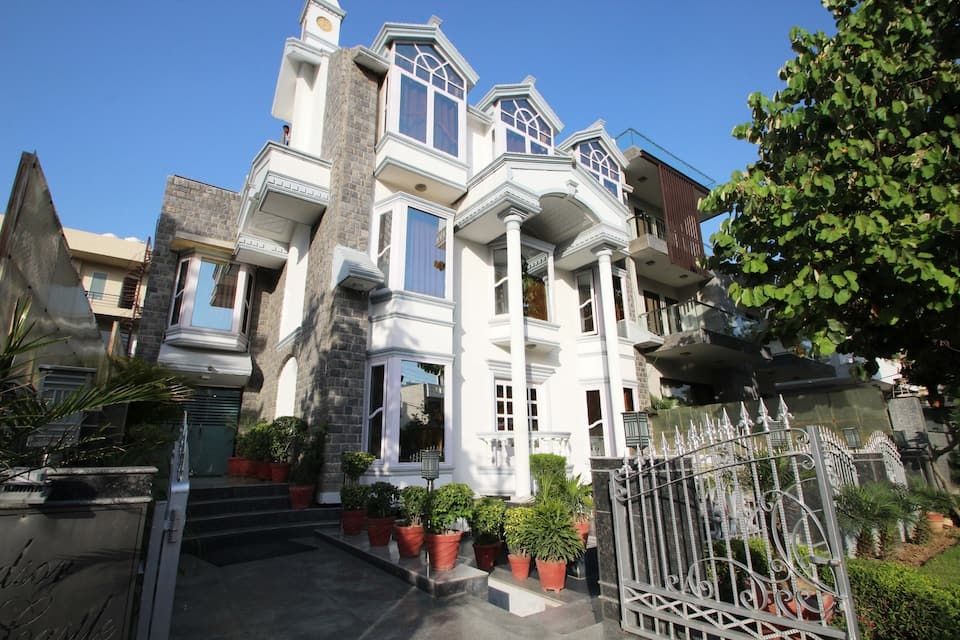 Hotel Exterior
