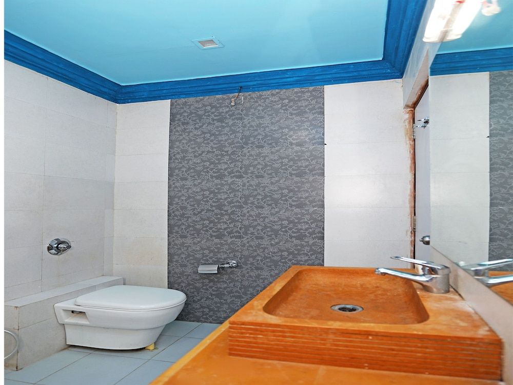 Collection O Hotel Rana Villa Double or Twin Room 11