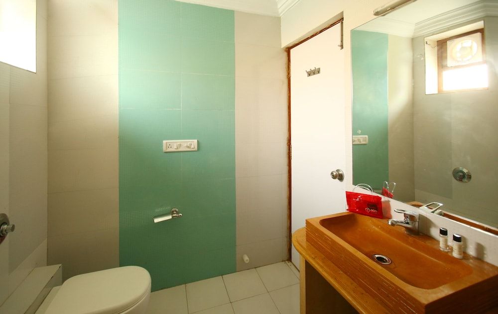 Collection O Hotel Rana Villa Double or Twin Room 3