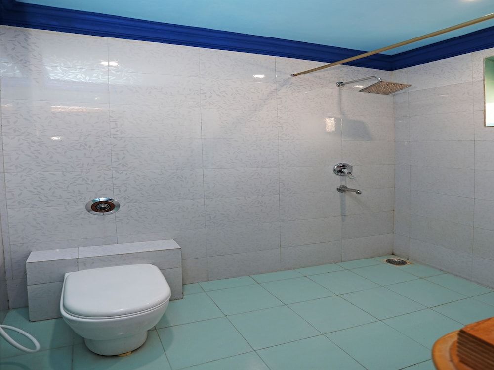 Collection O Hotel Rana Villa Double or Twin Room 5