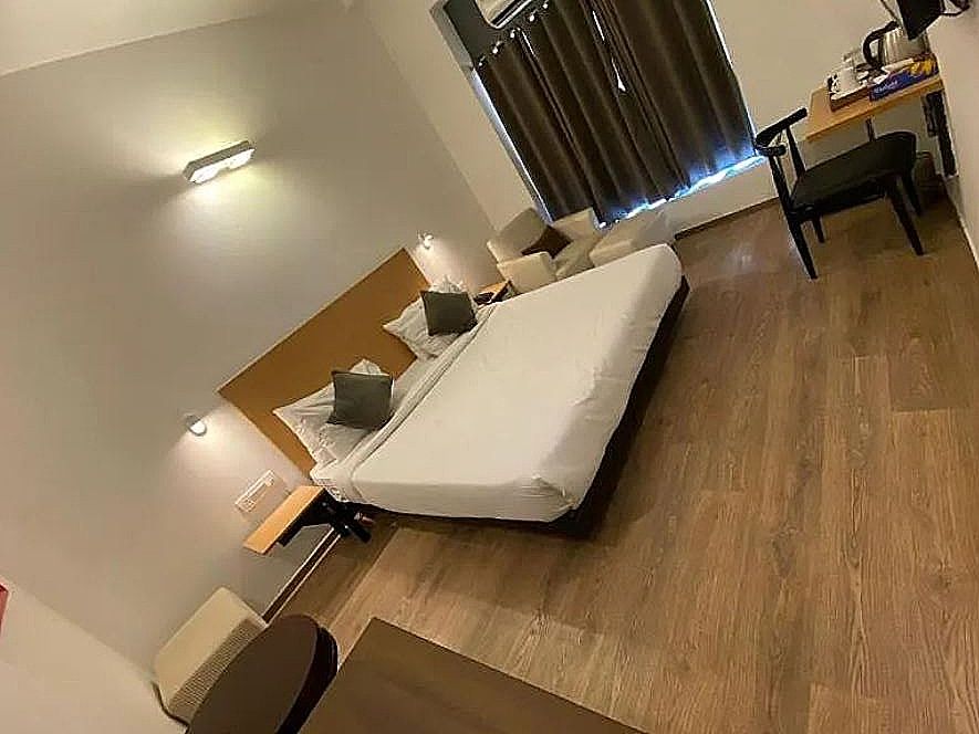 Day Use Room from 12pm to 6pm