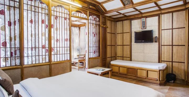 Hotel Channi Raja - Mall Road Super Deluxe Room (Non-Lake Facing) 4