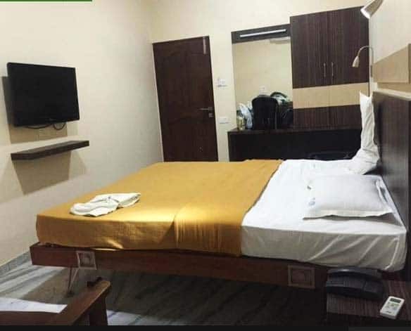 Hotel Madhuvan International Executive Deluxe 2