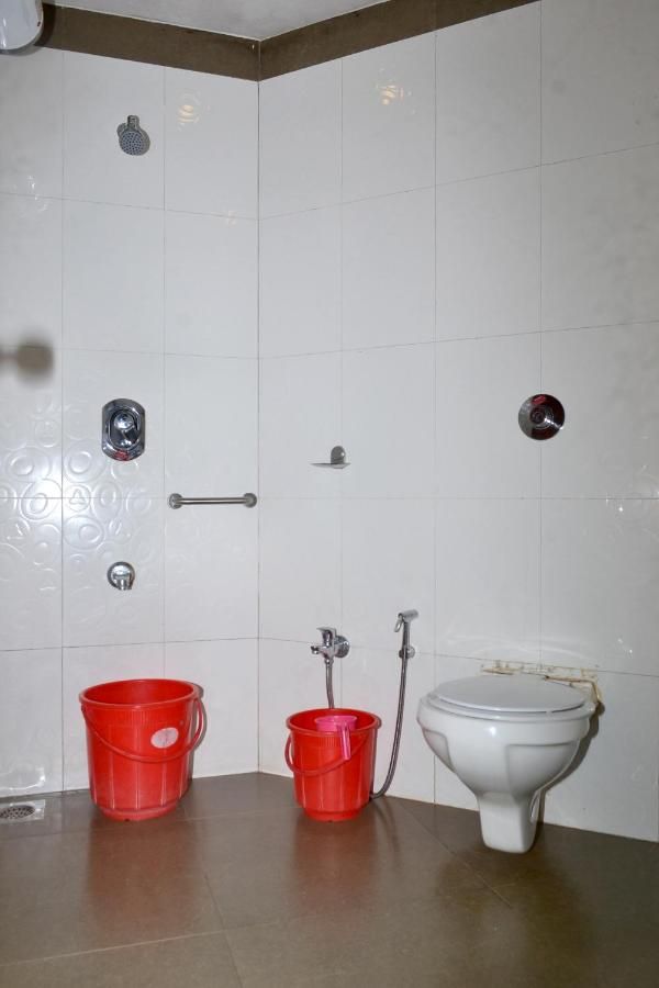 Jaffer Bhai's Brickland Hotel Executive Room 3