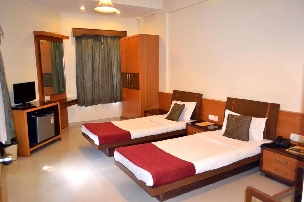 Jaffer Bhai's Brickland Hotel Executive Room 2