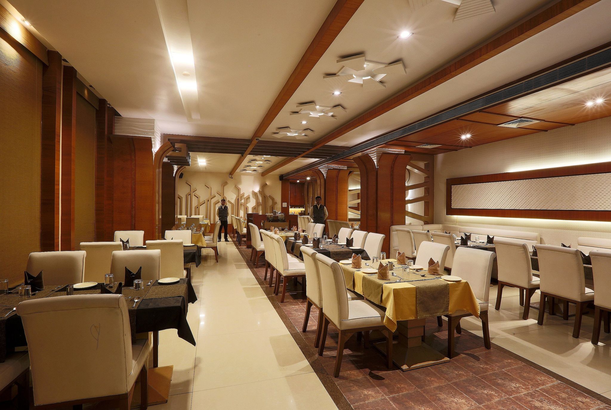 Food & Dining