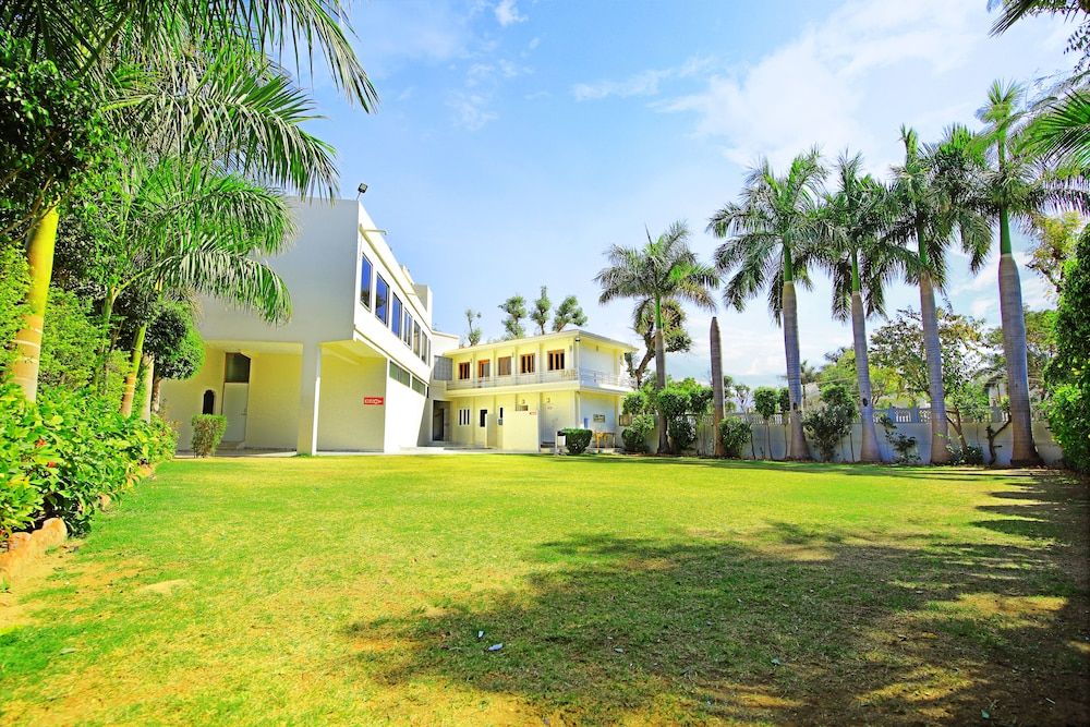 undefined Hotel Chandrawati Palace