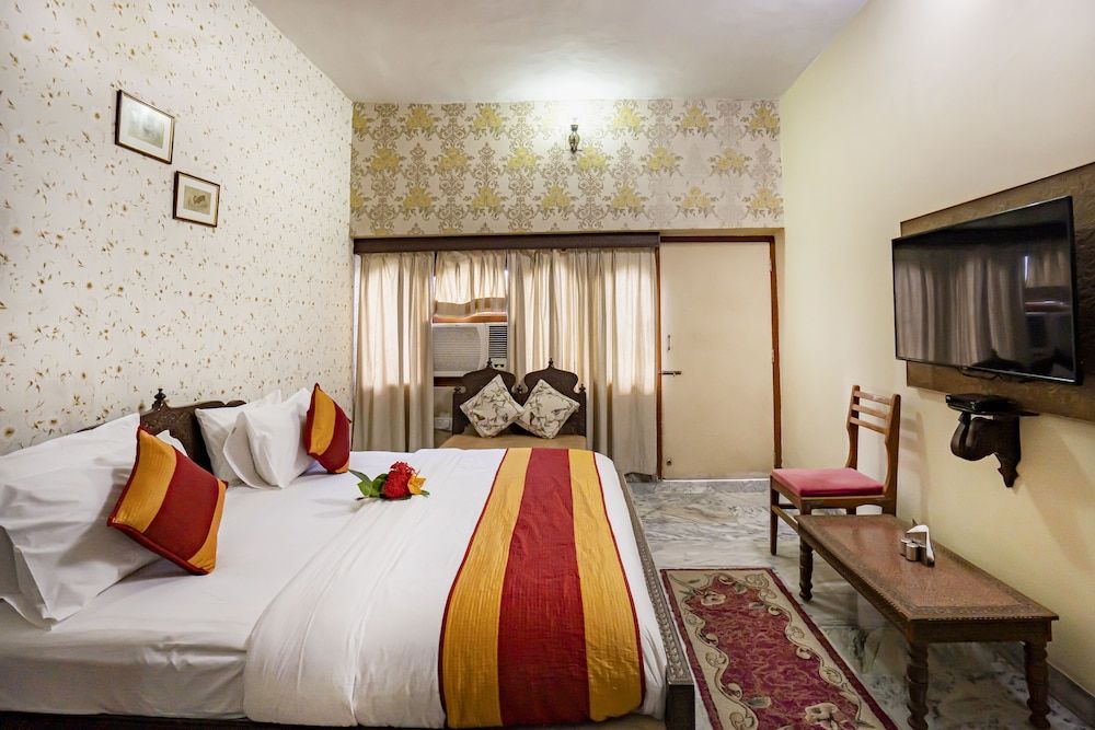 undefined Hotel Chandrawati Palace 4