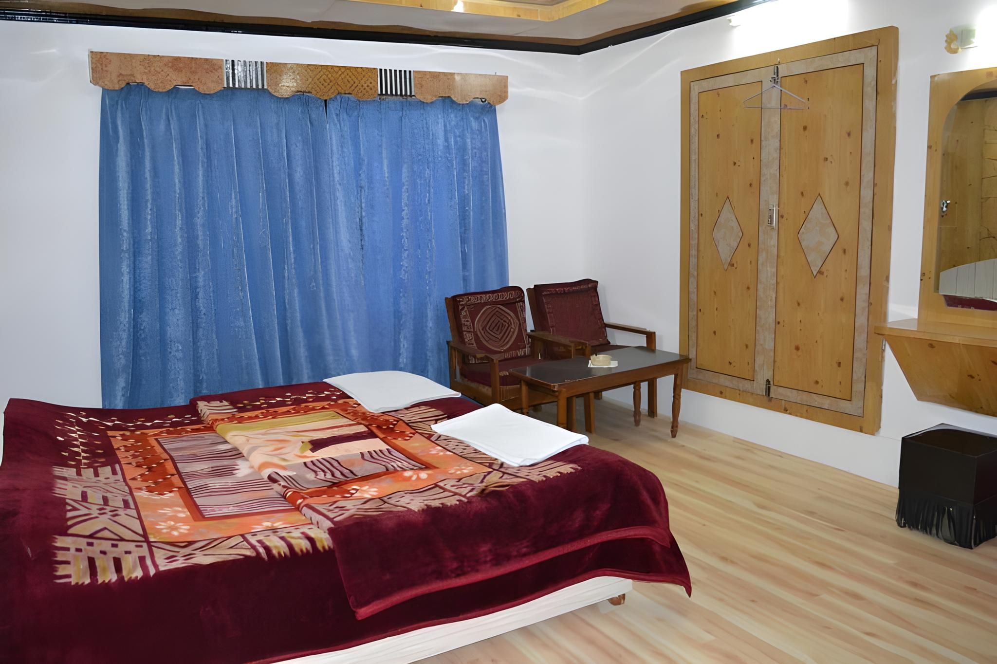 Deluxe Double Room - YCHS