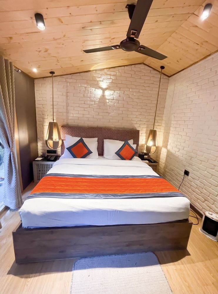 Ayar Jungle Resort Deluxe Tent 3