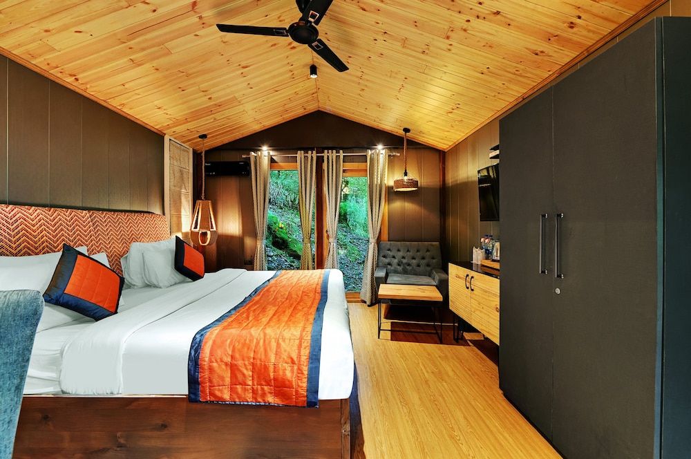 Ayar Jungle Resort Deluxe Tent 6