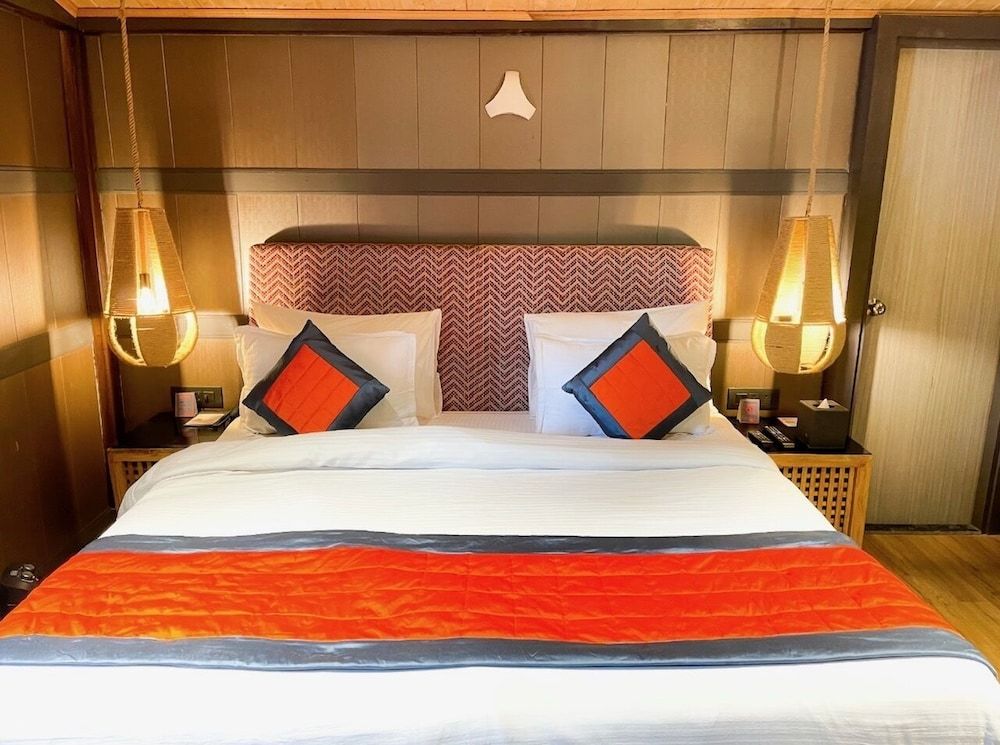 Ayar Jungle Resort Deluxe Tent 9