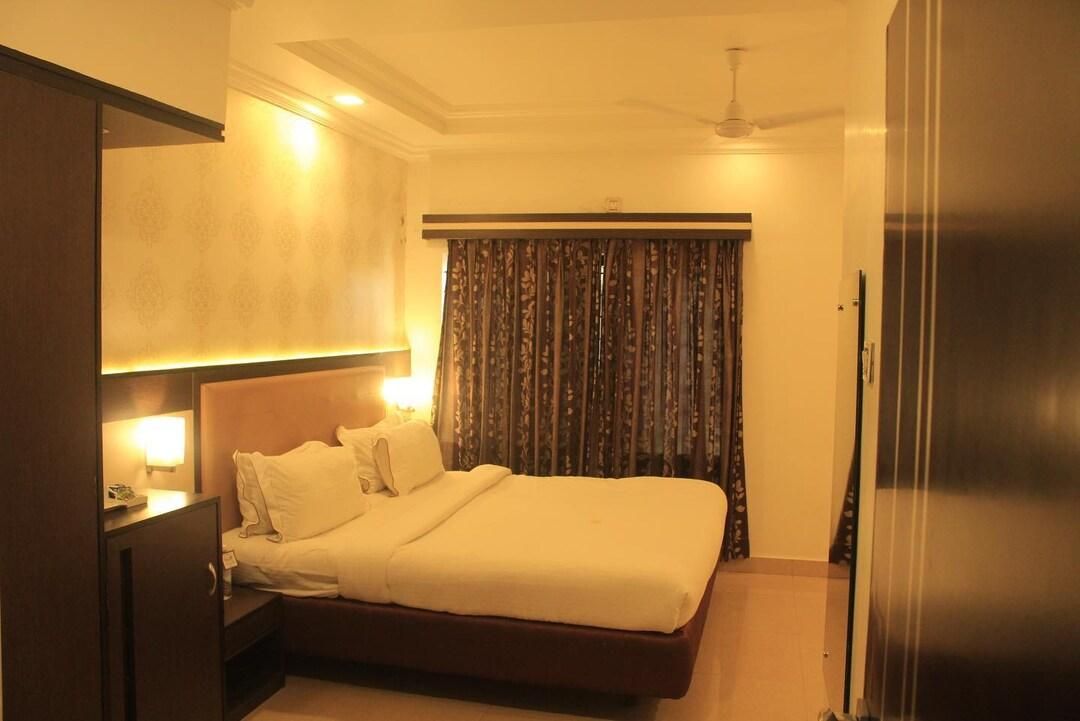 Deluxe Non AC