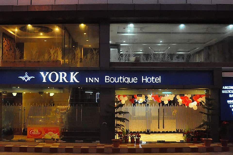 undefined York Inn a Boutique Hotel 7