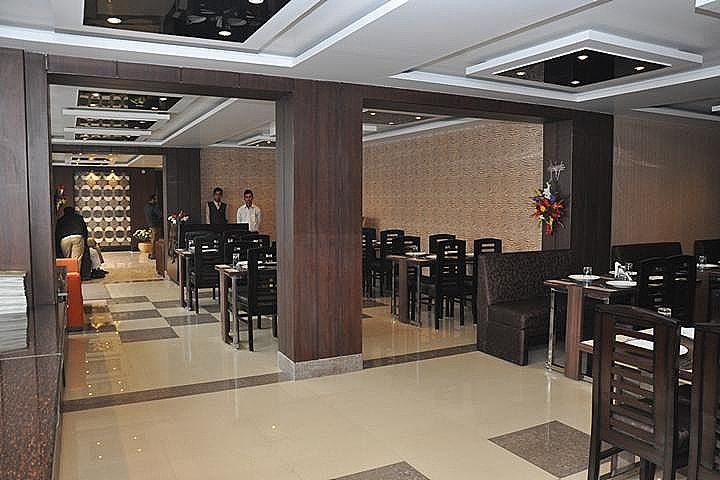 Food & Dining
