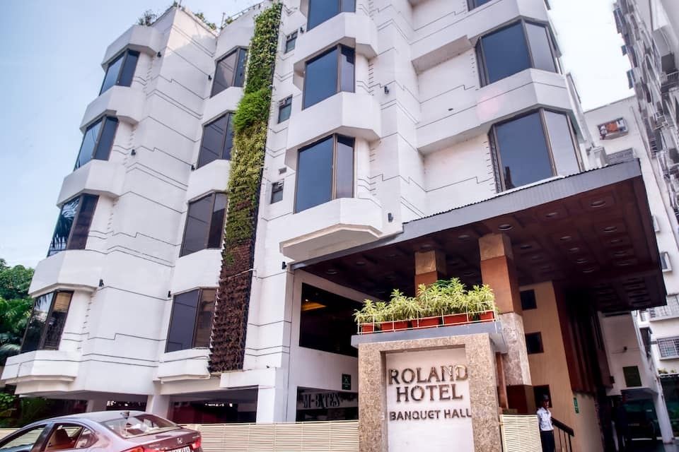 undefined Roland Hotel, Kolkata