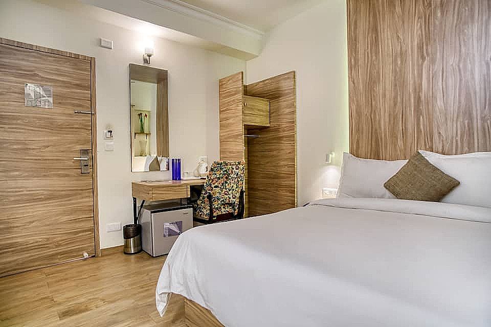 Emerald Suites (Separate Unit) in active
