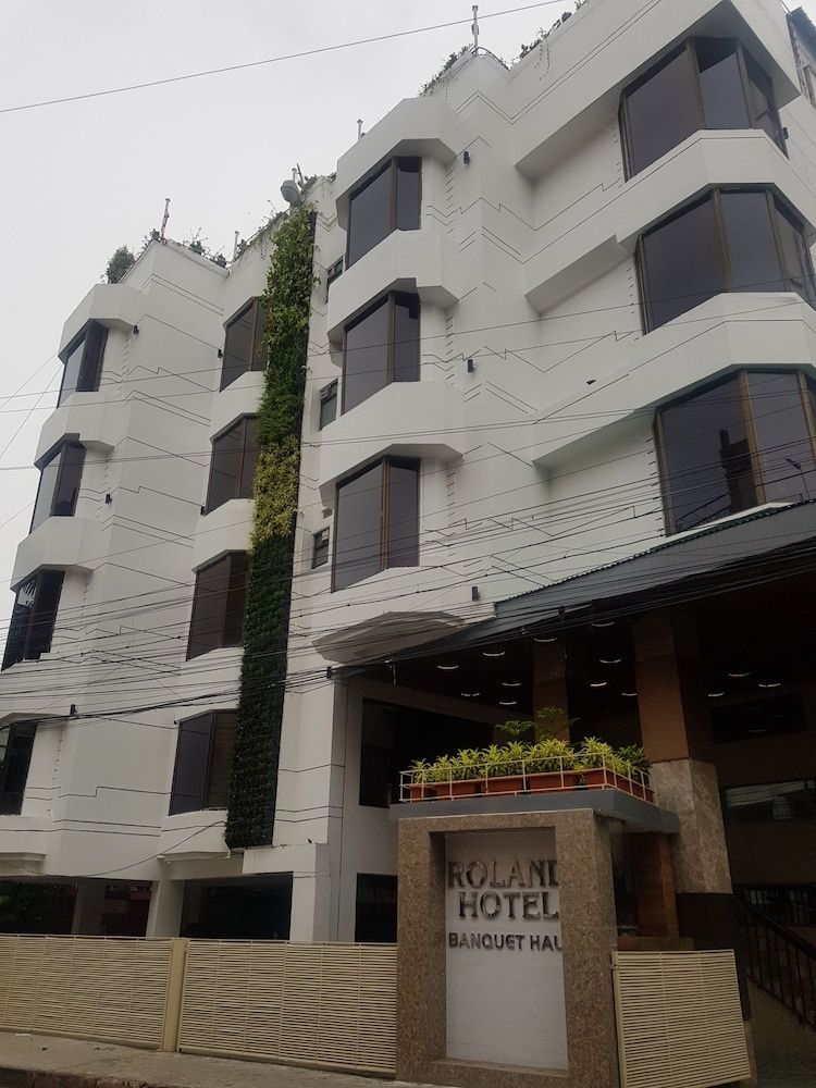undefined Roland Hotel, Kolkata 8