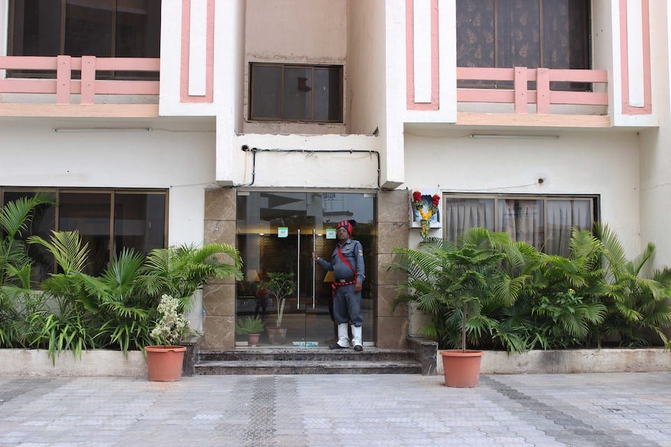 undefined Hotel Reeva Regency 7