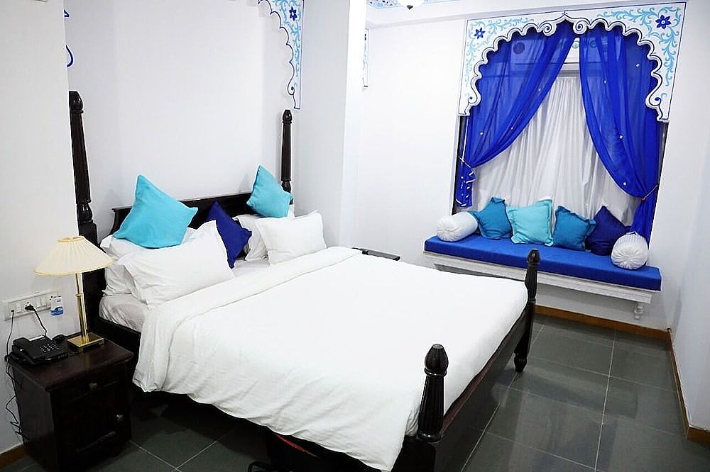 Dhola Ghat Haveli Superior Double Room 5