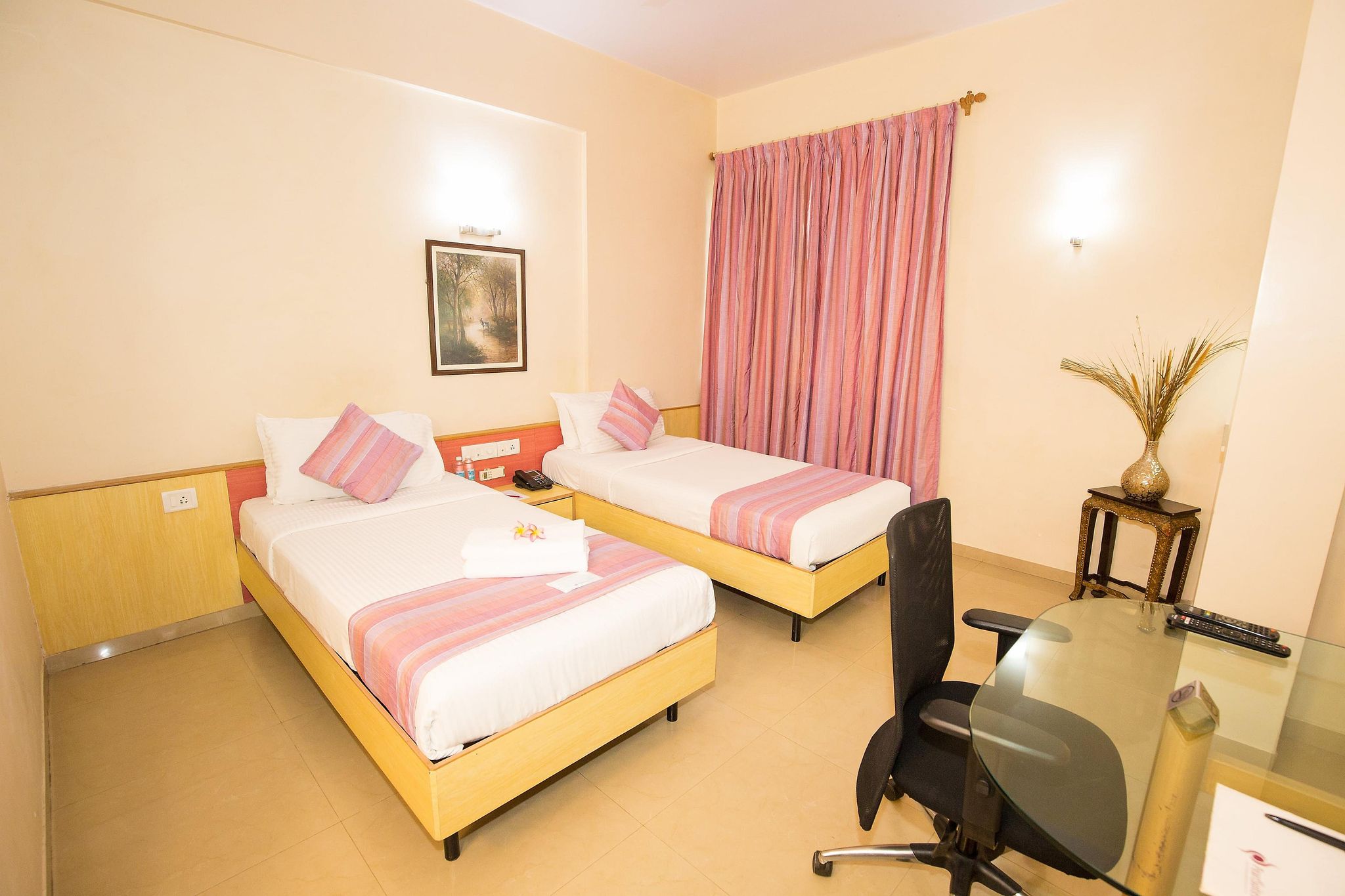 Pearl Suites - A Boutique Hotel Standard Double or Twin Room 2