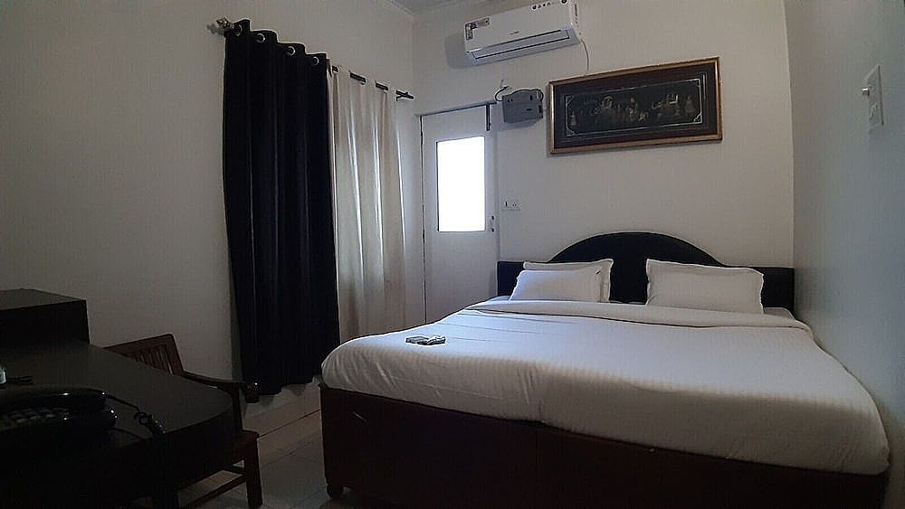 Standard Double Room, 1 Double Bed, River View