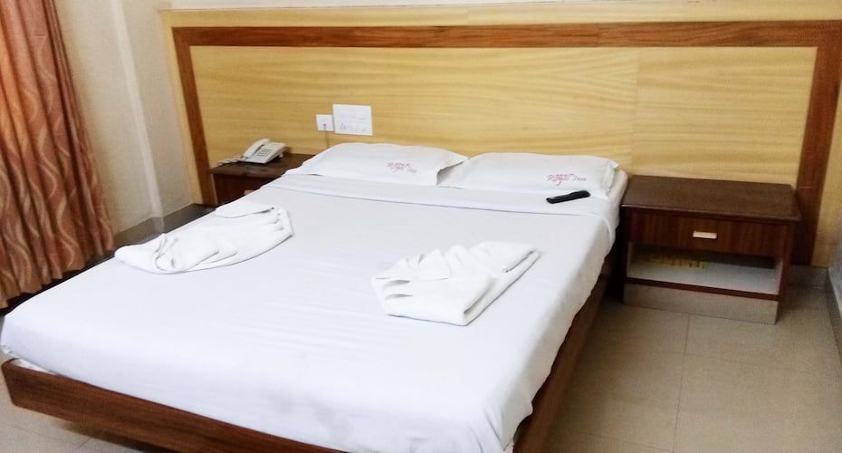 Hotel A.T.G Royal Inn Standard Double AC Room
