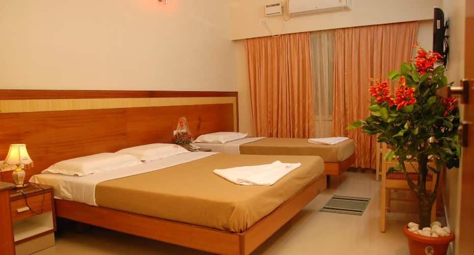 undefined Hotel A.T.G Royal Inn 5