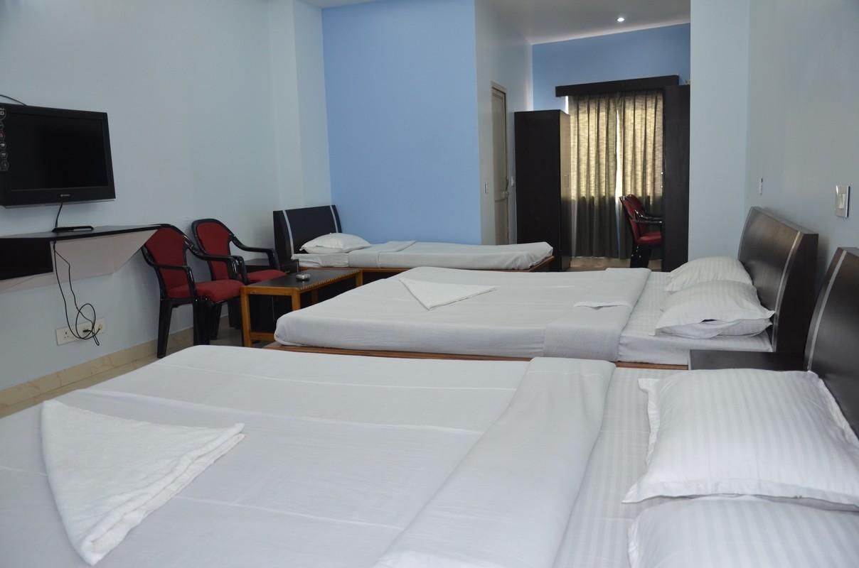 Deluxe 5 Bed