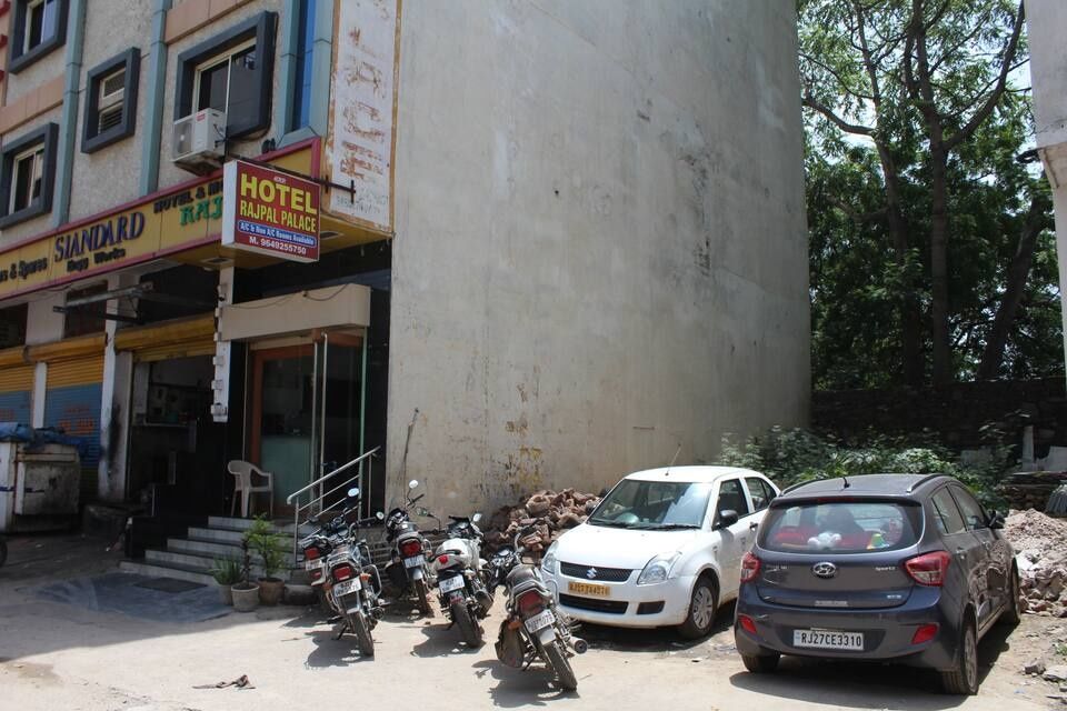 undefined Hotel Rajpal Palace 8