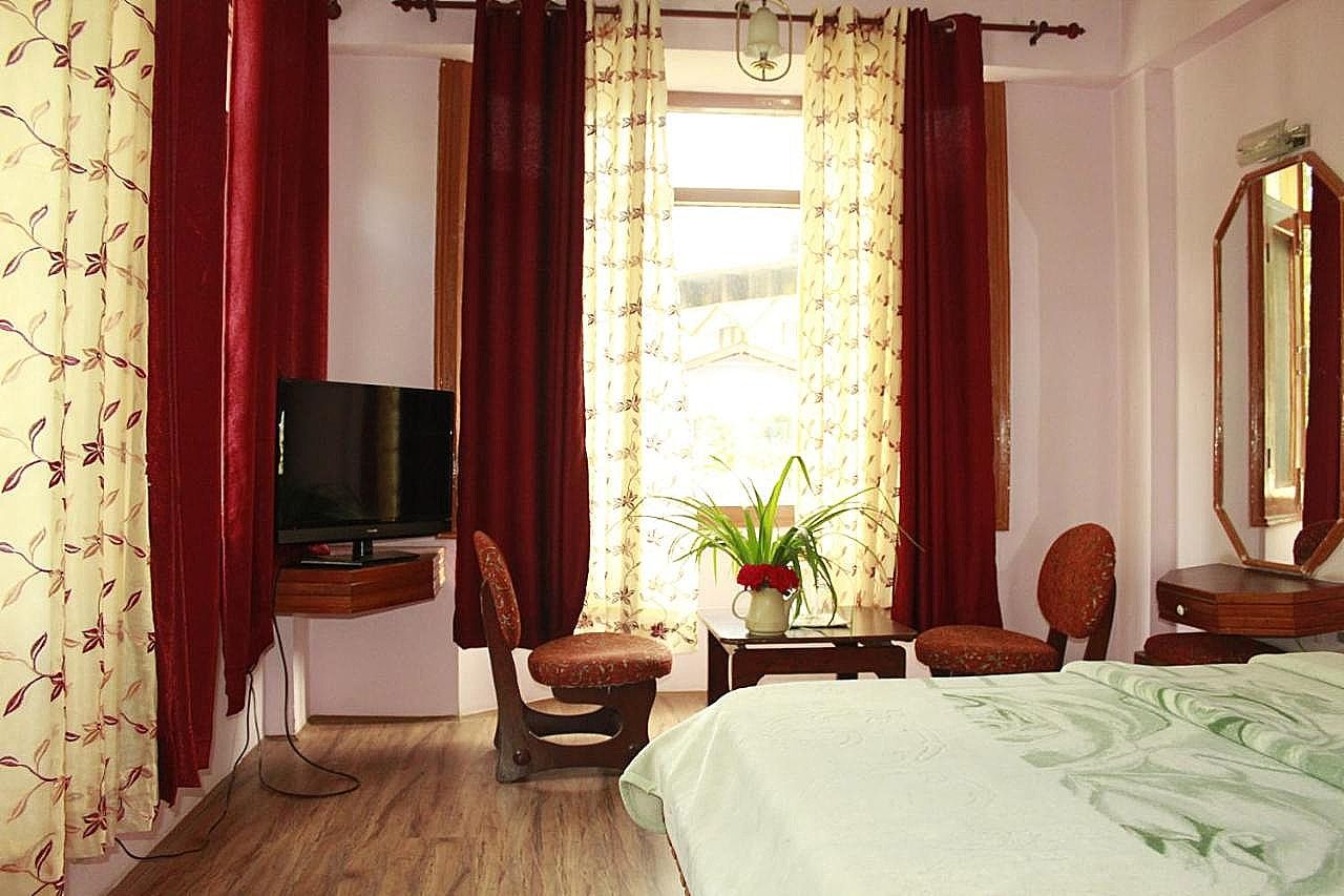 Zarim Hotel Manali (Near Mall Road) Deluxe Room