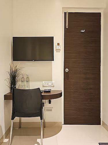 Hotel Kumkum Superior Room 8