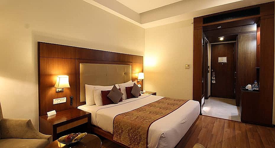 S K Premium Park Superior Room 6