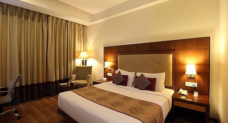 S K Premium Park Superior Room 4