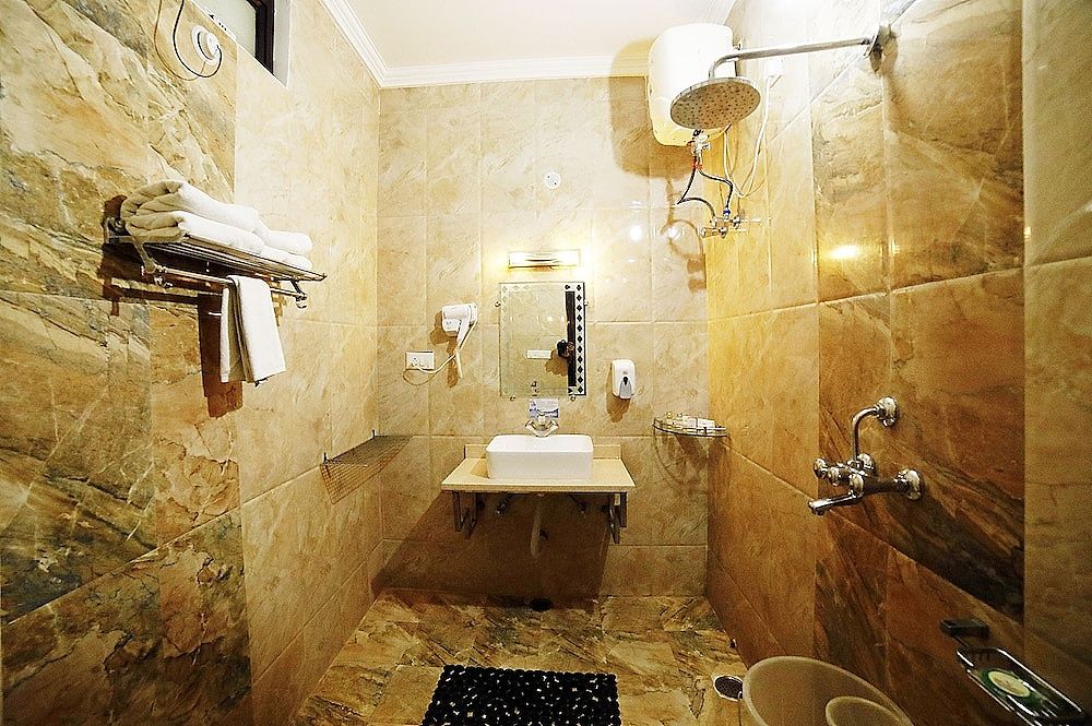 Hotel Yog Vashishth Superior Room 6