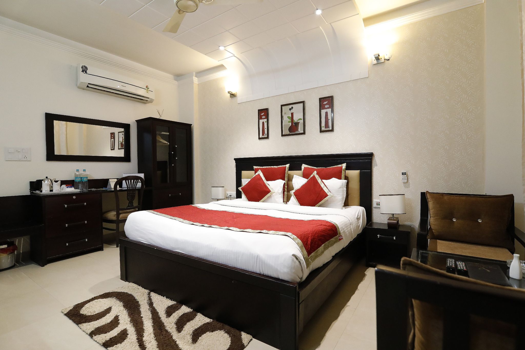 Premier Room