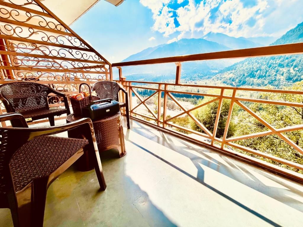 Valley of Gods, Vashisht Manali