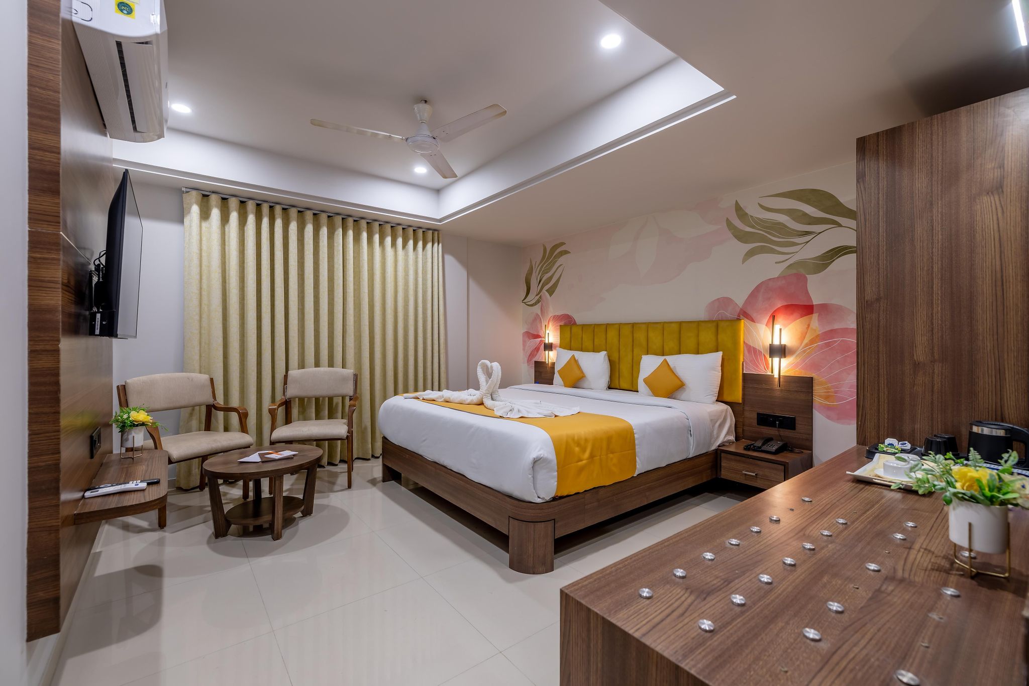 Hotel Classique Semi Deluxe Room