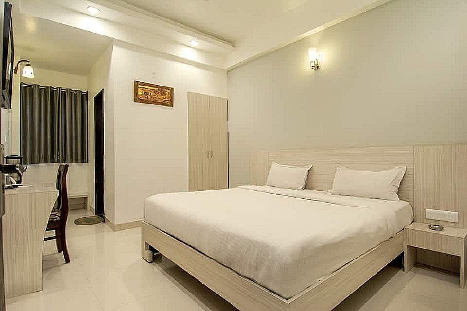 Hotel Metropolitan Super Deluxe Room 15