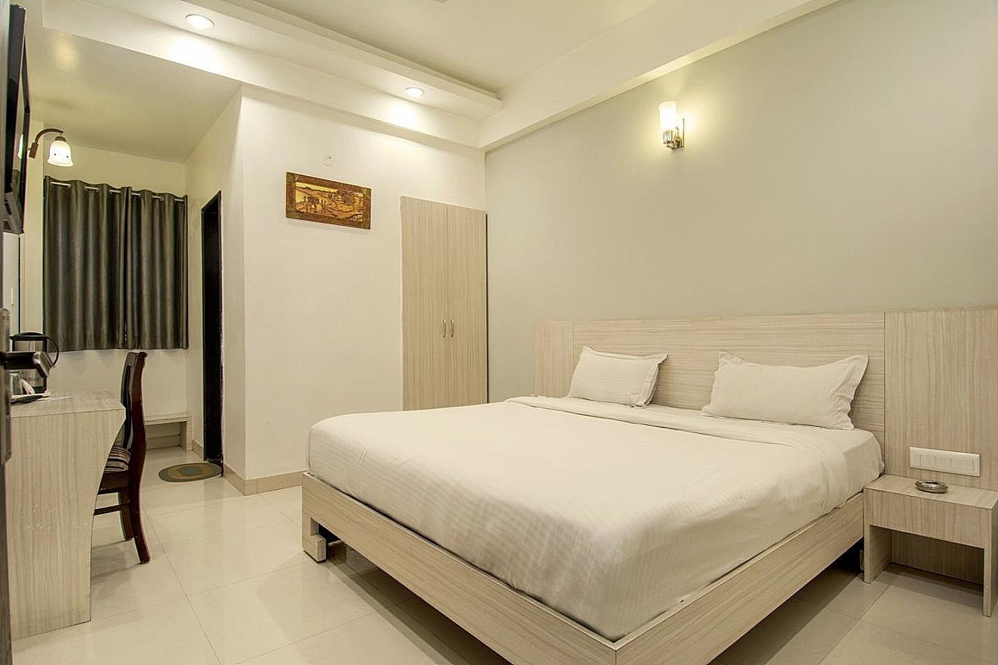 Hotel Metropolitan Super Deluxe Room 30