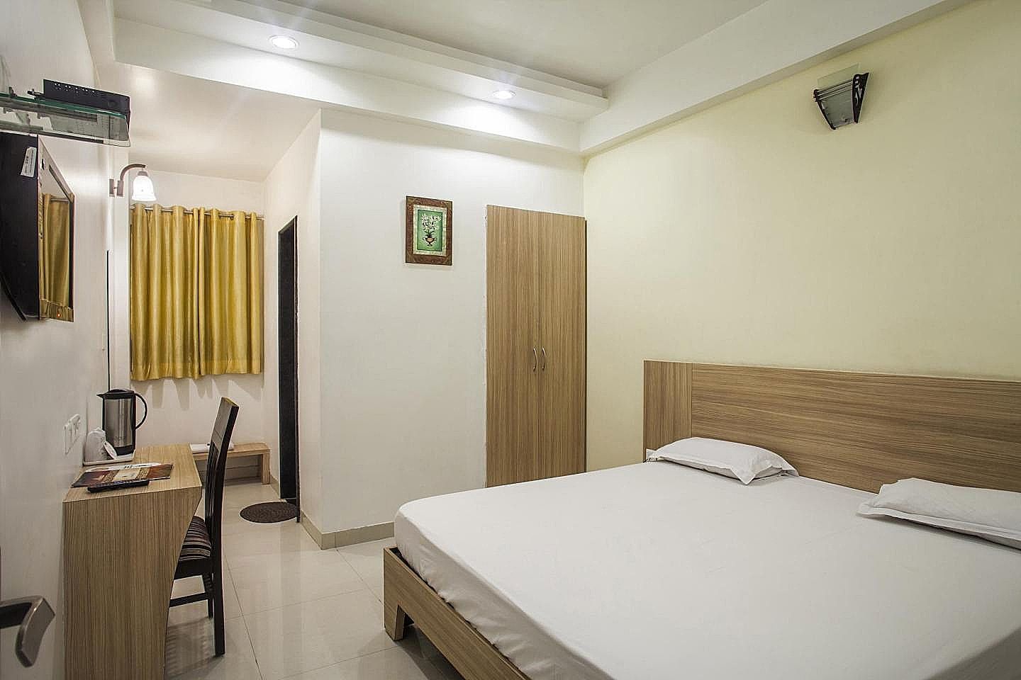 Hotel Metropolitan Super Deluxe Room 37