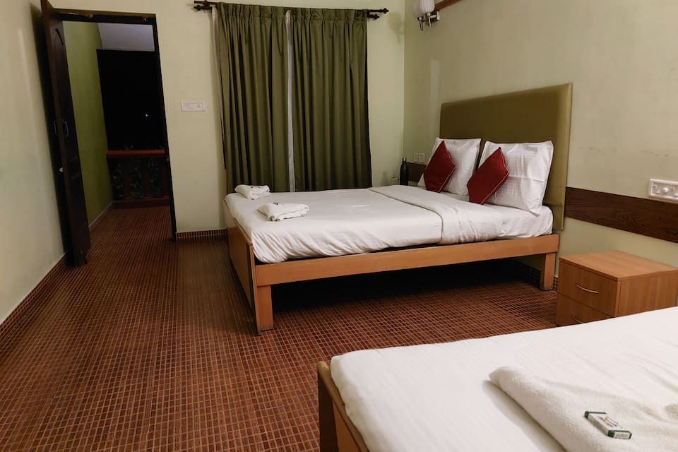 The Tiger Paw Resort Triple Room 7