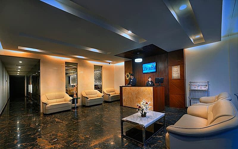 undefined Hotel Dazzle 5