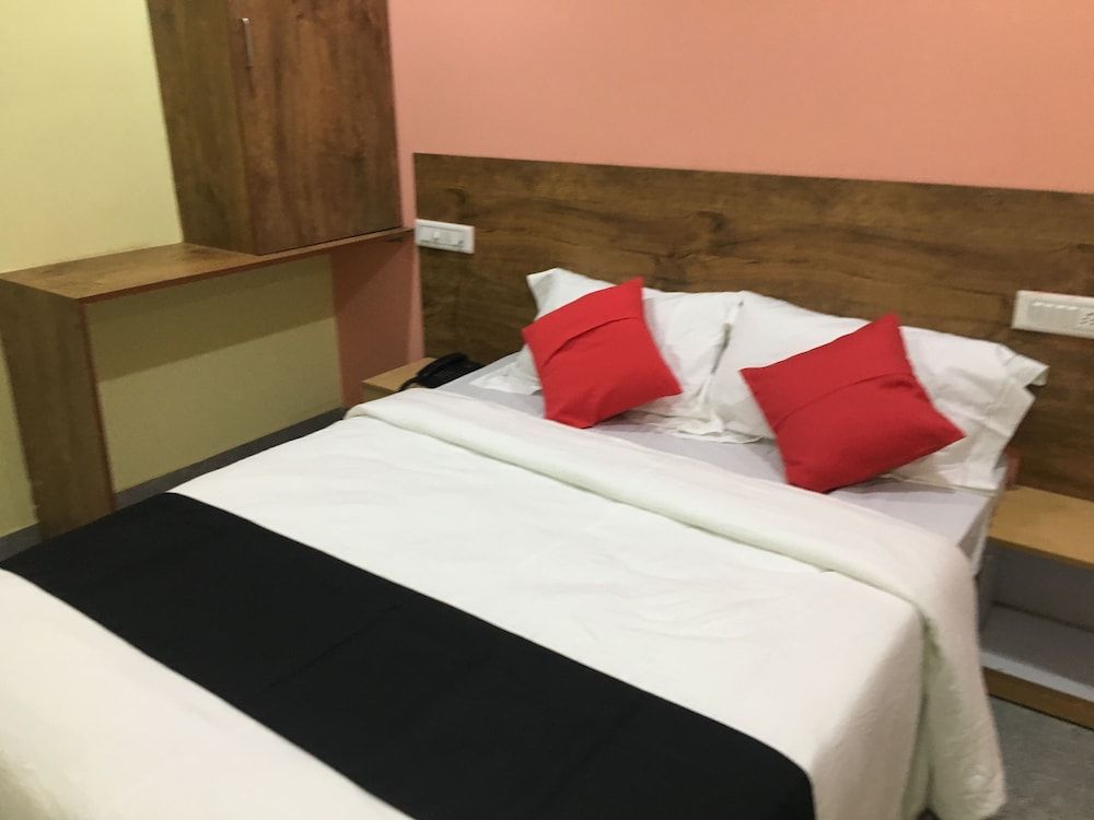 Premier Room (With AC)
