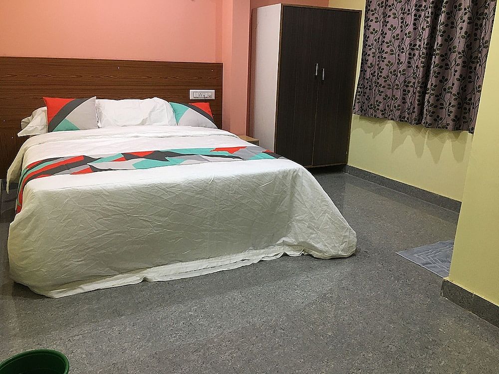 Housefinch Residency Economy Rooms 2