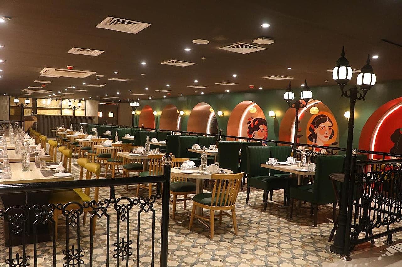 Food & Dining