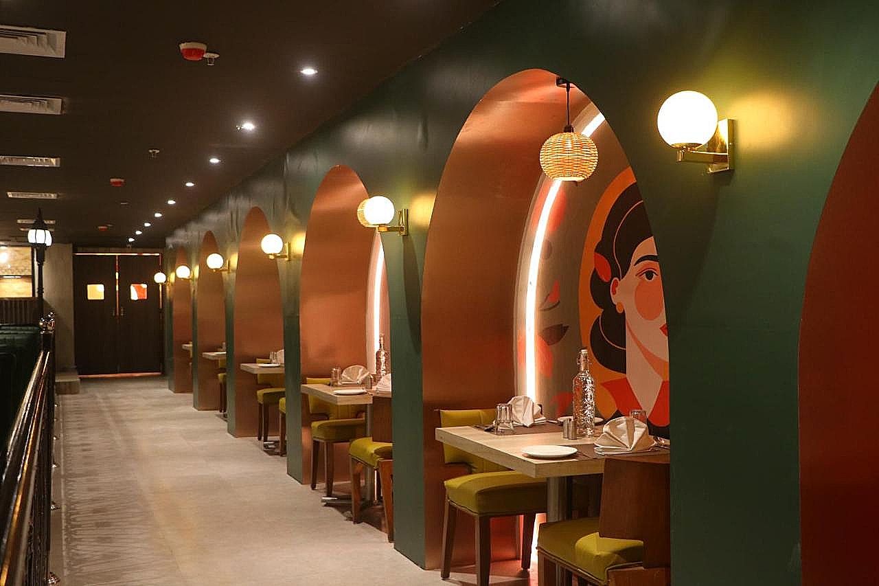 Food & Dining