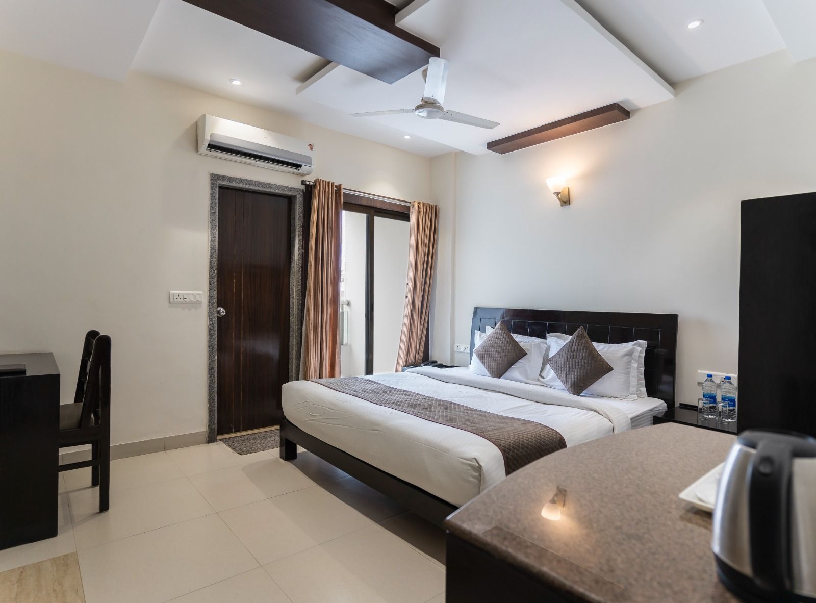 Super Deluxe Room